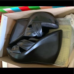 Cathy Jean Black Wedges
